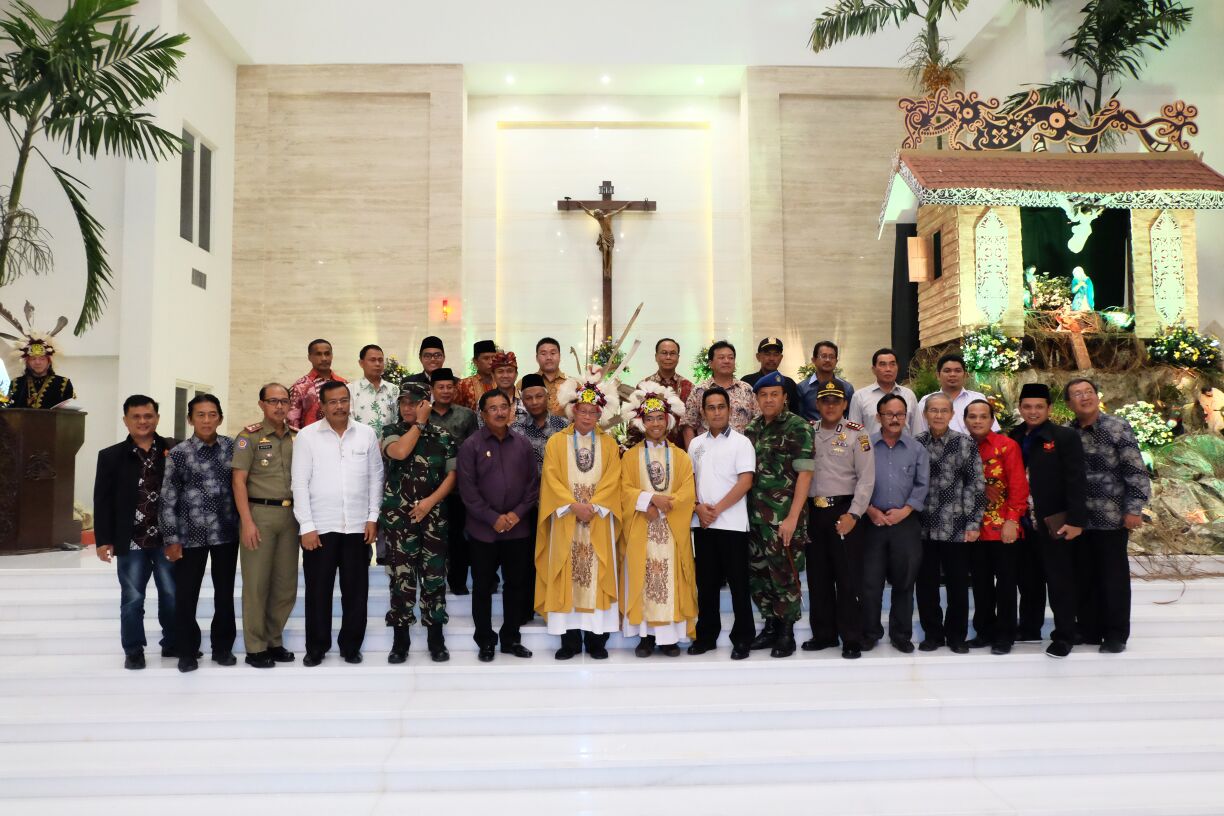 Bersama Forkopimda, Wali Kota Gelar Safari Natal